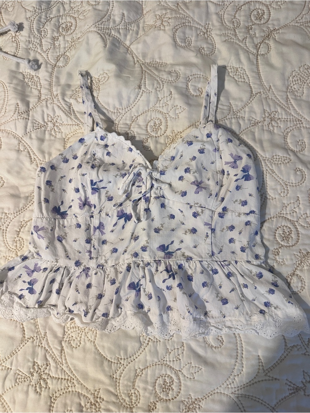 Arizona White Floral Peplum Cami Top with Lavender Print